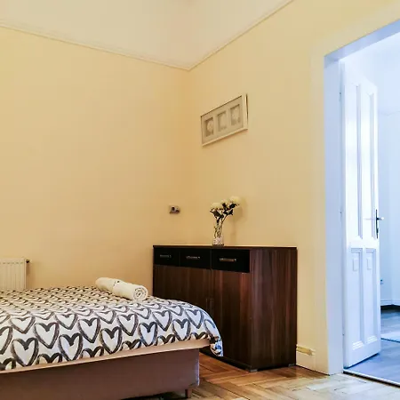 Apartment Petofi / Duplex